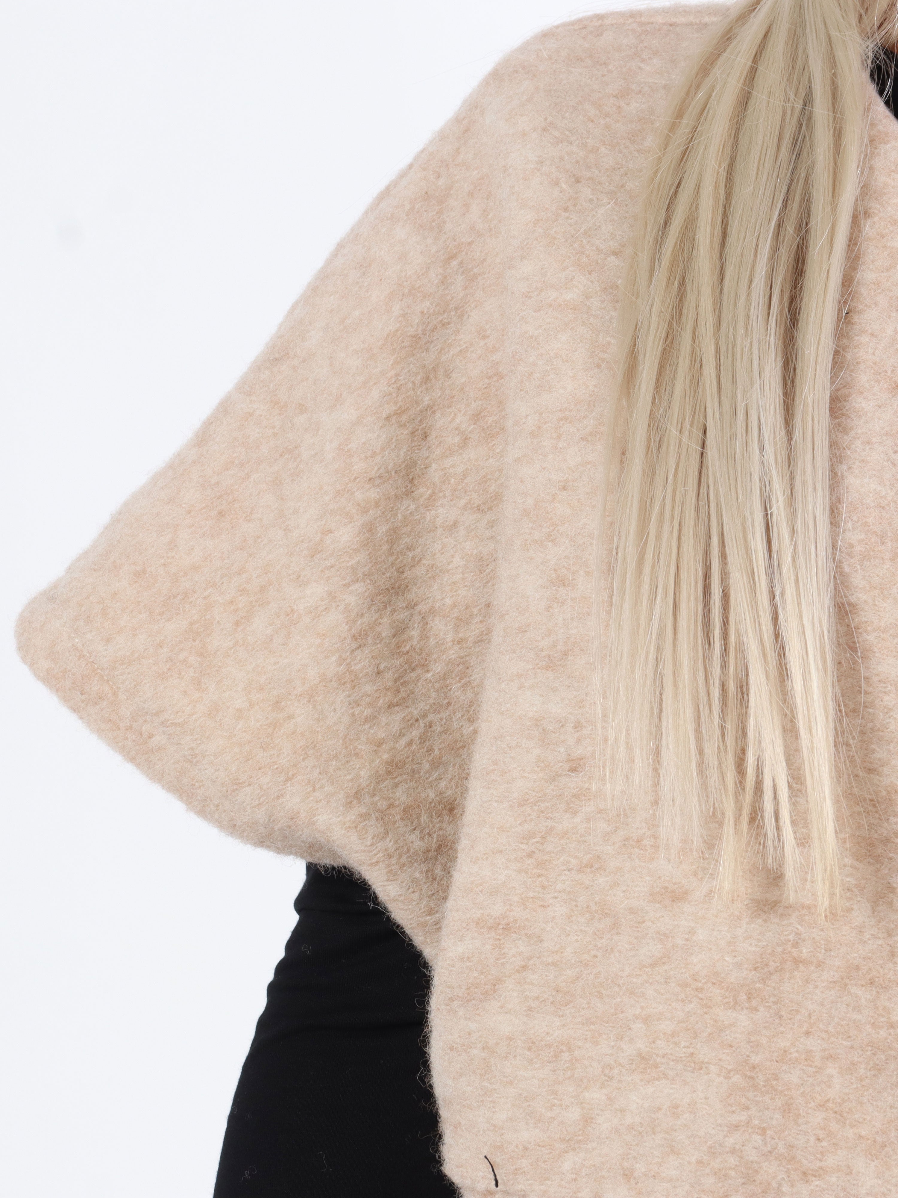 Bianca - Mjuk varm väst med knappar - Grey